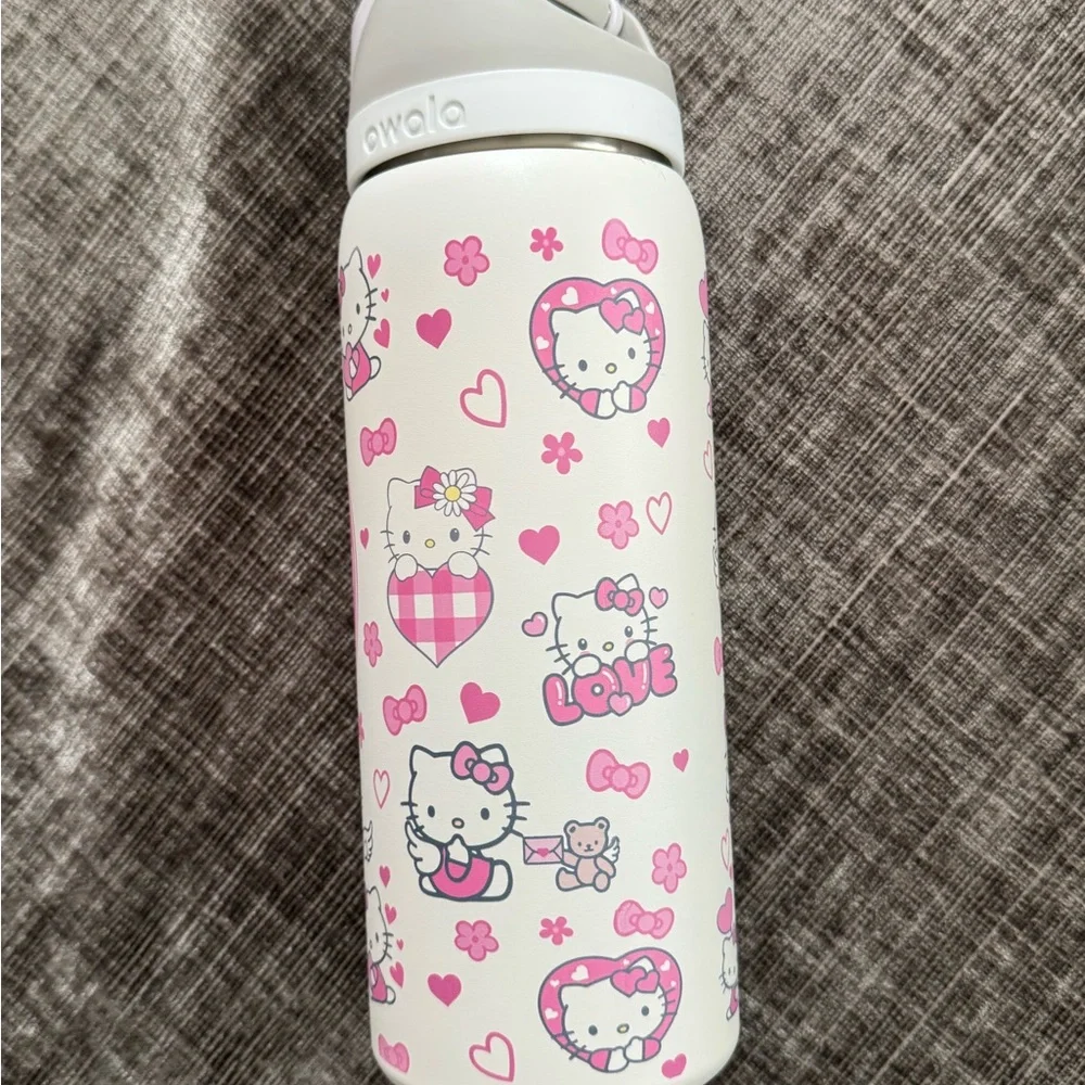 Hello Kitty Owala Water Bottle - Picture 2 of 3
